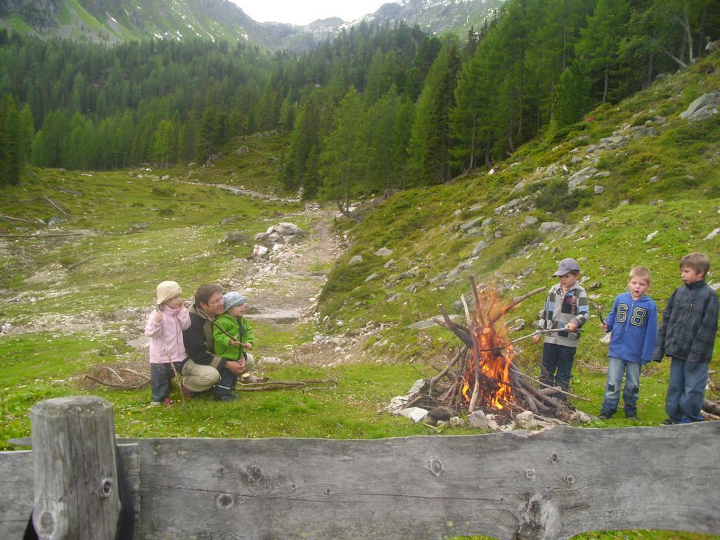 Appartamento Untersteinhof Forstau  Esterno foto